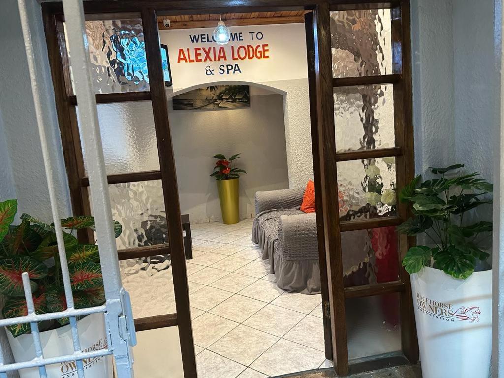 Alojamento Alexia & *